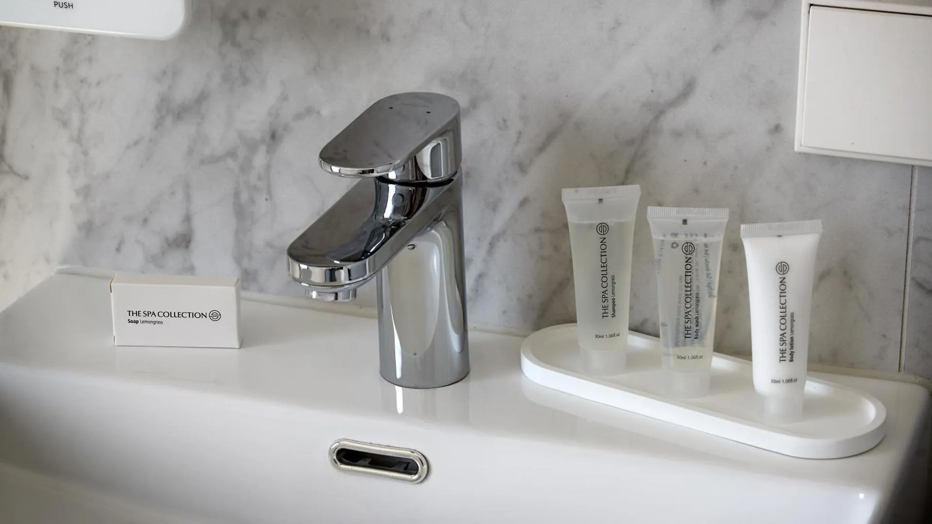 Nova Apartments Amsterdam (Adults Only) Hotel